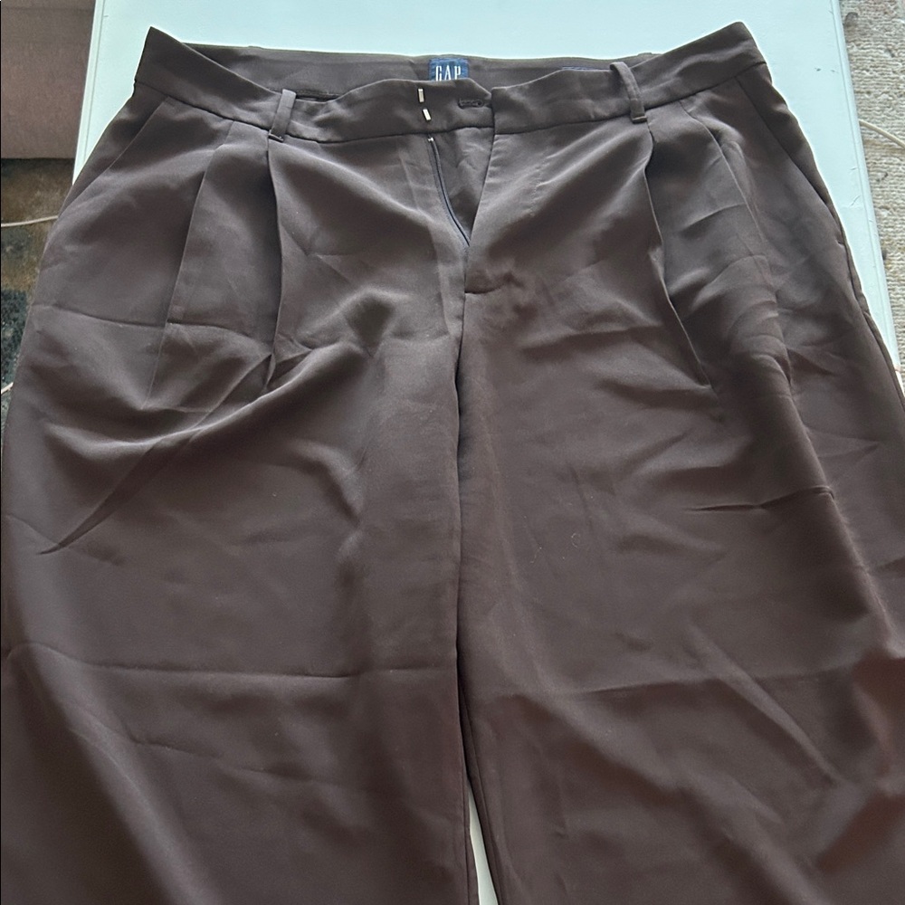 GAP women’s dark brown wide leg trouser